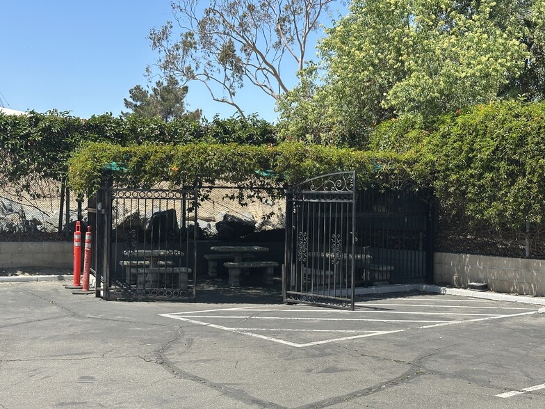 More Photos Of 1855 W Katella Ave, Orange Office Residential For Lease