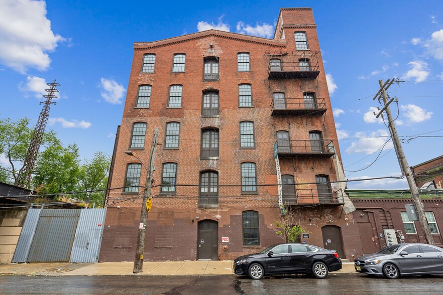 More Photos Of , Philadelphia Multifamily For Sale