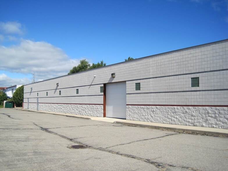 More Photos Of 4357-4359 Highland Rd, Waterford Industrial For Lease