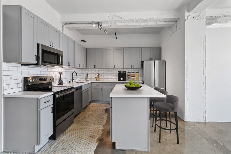 More Photos Of 1007 5th Ave, San Diego Apartments For Lease