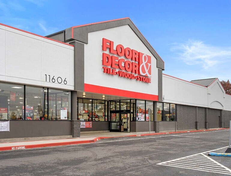 More Photos Of 11608 NE 76th St, Vancouver Storefront For Sale