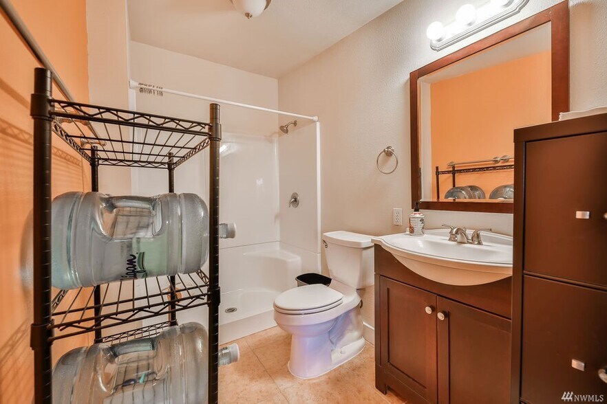 More Photos Of 4008 S Pine St, Tacoma Office Residential For Sale