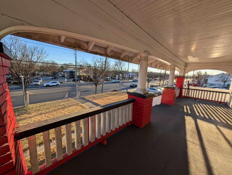 More Photos Of 4104 Bladensburg Rd, Brentwood Freestanding For Lease