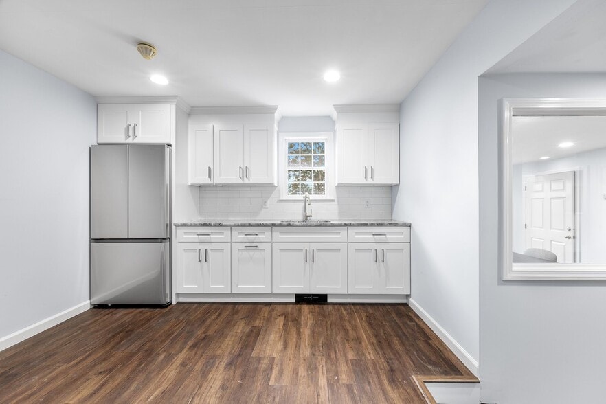 More Photos Of 143 Boston Post Rd, Waterford Office Residential For Sale