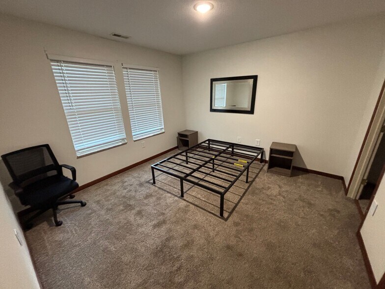 More Photos Of 118 Rhodes St, South Bend Apartments For Sale