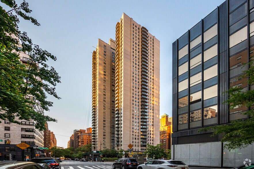 Primary Photo Of 400-416 E 56th St, New York Apartments For Sale