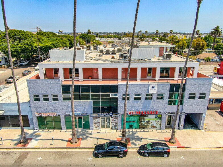 More Photos Of 3122 Santa Monica Blvd, Santa Monica Office For Lease
