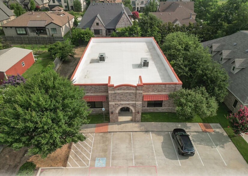 More Photos Of 820 Central Dr, Colleyville Office For Sale