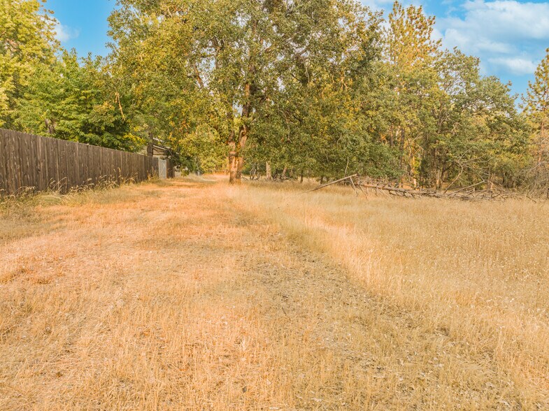 More Photos Of 323 Eric way, Grants Pass Land For Sale