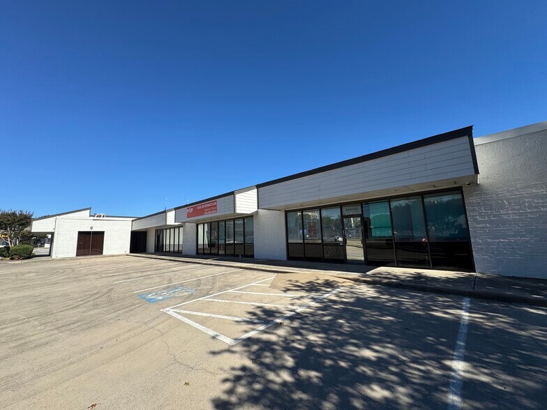 More Photos Of 14500 N Dallas Pky, Dallas Unknown For Lease
