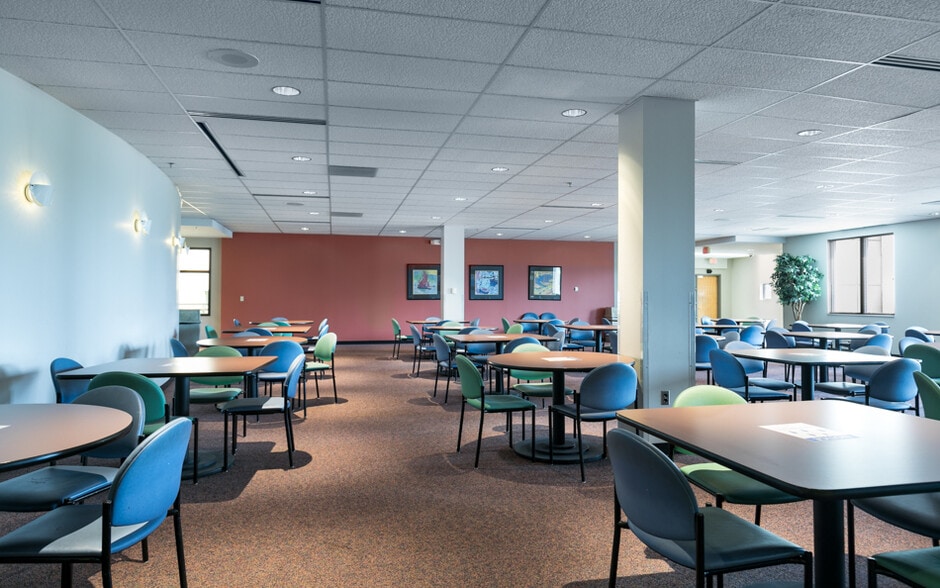 More Photos Of 7650 Magna Dr, Belleville Medical For Lease