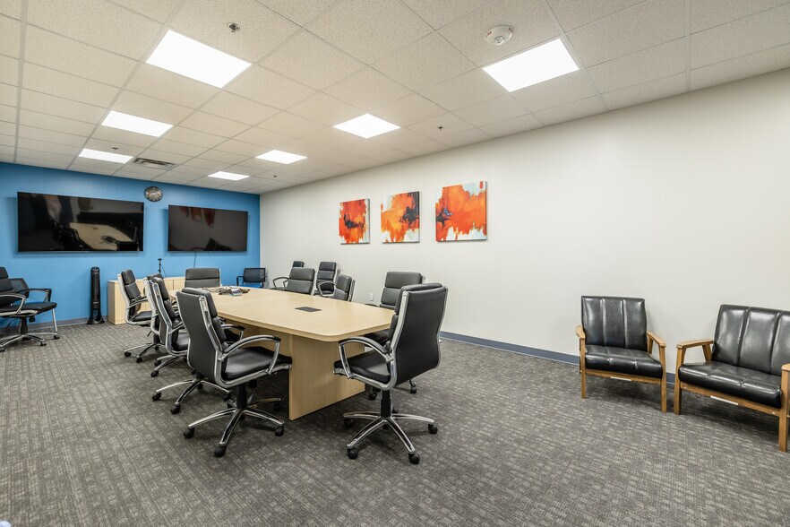 More Photos Of 500 Canal View Blvd, Rochester Unknown For Lease