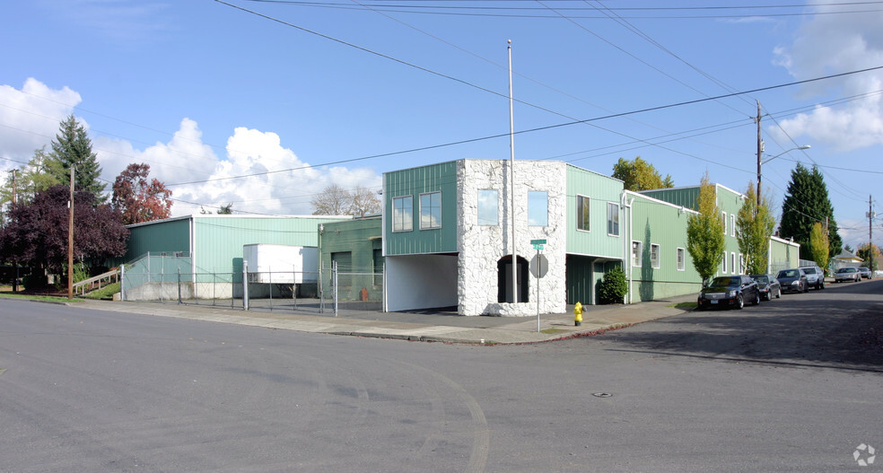 Primary Photo Of 1110 W 17th St, Vancouver Warehouse For Sale