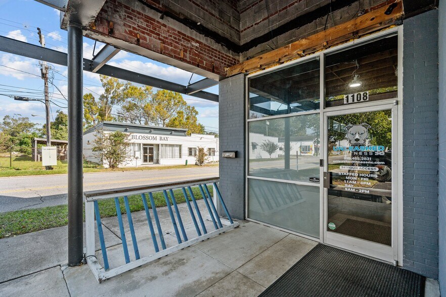 More Photos Of 1108 Princess St, Wilmington Storefront For Sale