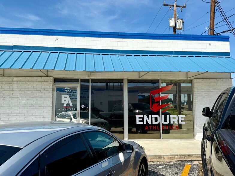 More Photos Of 5310-5312 Jackwood Dr, San Antonio Storefront Retail Office For Lease