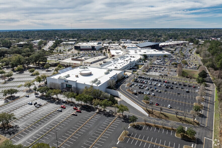 More Photos Of 2415 N Monroe St, Tallahassee Unknown For Lease