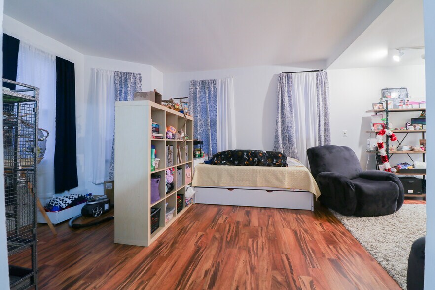 More Photos Of 40523 N Il Route 83, Antioch Apartments For Sale