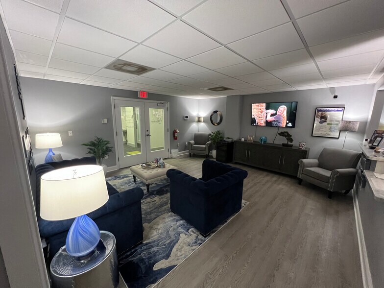 More Photos Of 5353 N Federal Hwy, Fort Lauderdale Medical For Lease