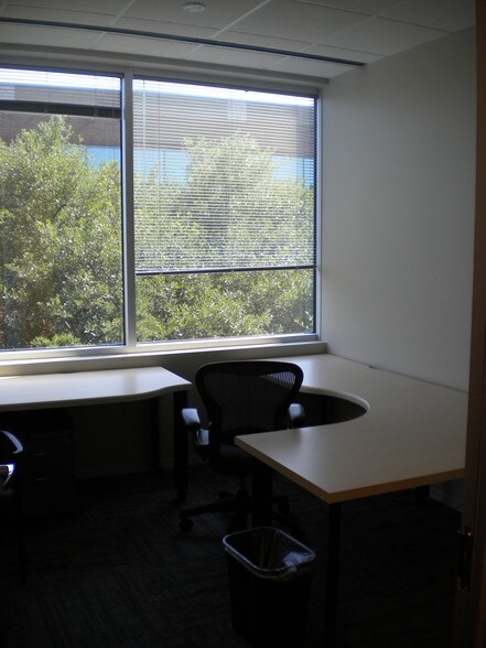 More Photos Of 6801 N Capital of Texas Hwy, Austin Unknown For Lease