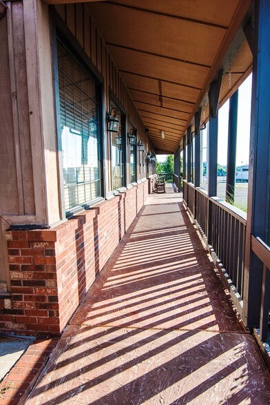 More Photos Of 7052 Benton Rd, Paducah Restaurant For Sale