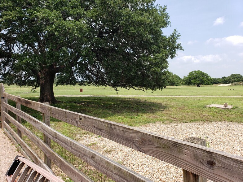 More Photos Of 3900 Shell Rd, Georgetown Land For Lease