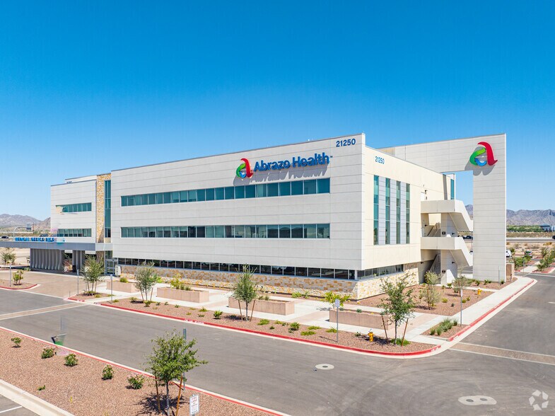 Primary Photo Of 21250 W Roosevelt St, Buckeye Medical For Lease