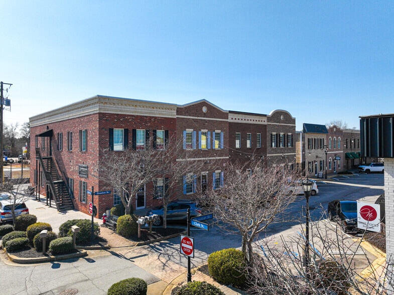 Primary Photo Of 105 Beaufort St, Chapin Loft Creative Space For Lease