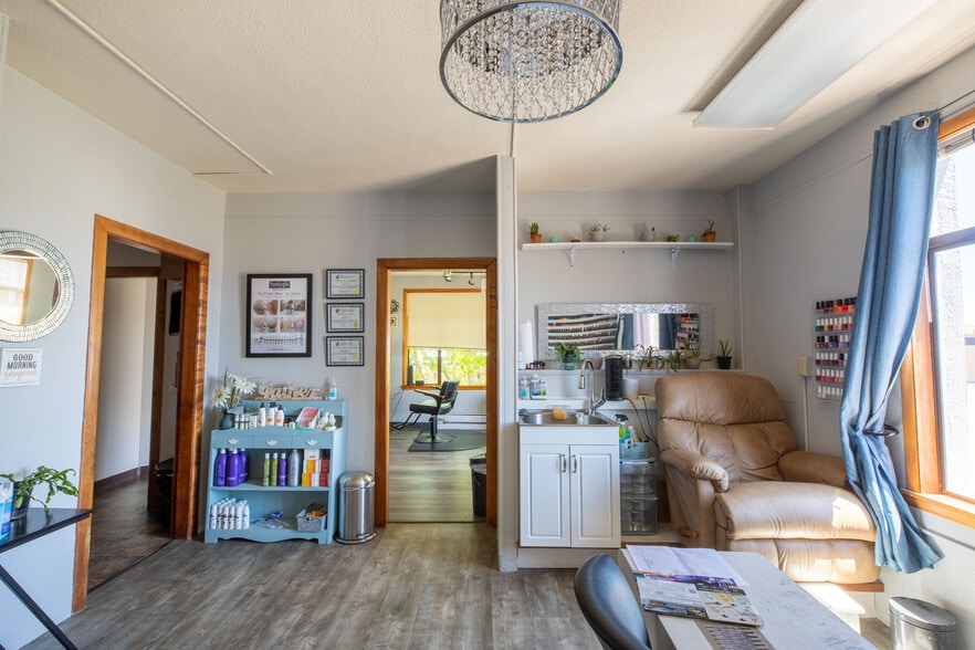 More Photos Of 340 Central Ave, Coos Bay Medical For Lease