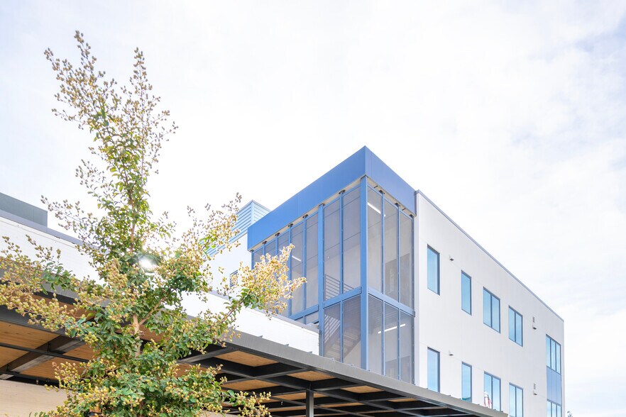 More Photos Of 2630 5th St, Sacramento Apartments For Lease