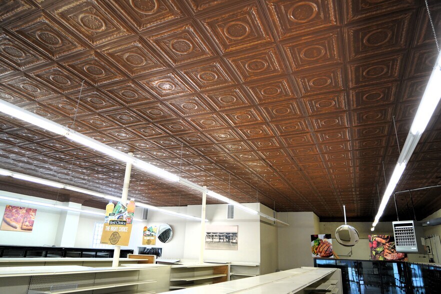 More Photos Of 304 Smith Ave, Elwood General Retail For Sale