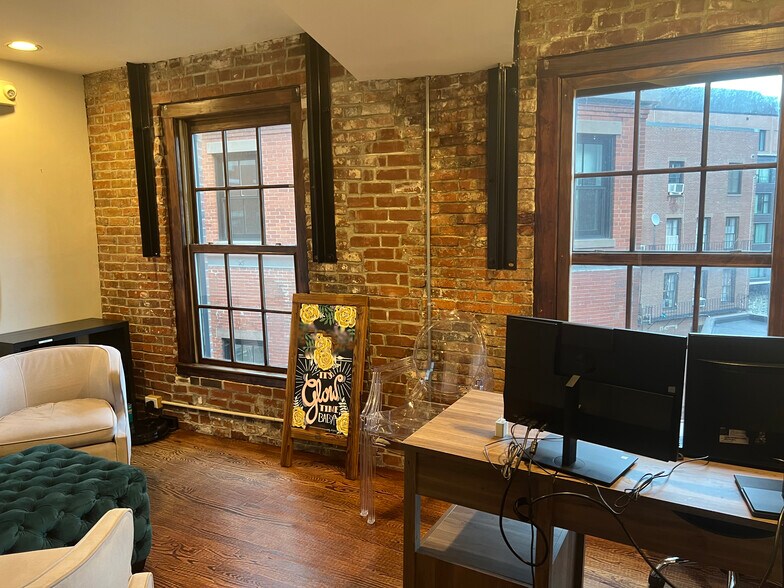 More Photos Of 55 Union St, Boston Office For Lease
