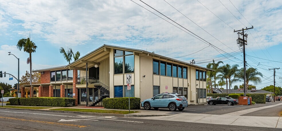 More Photos Of 1661 E Chapman Ave, Fullerton Office For Sale