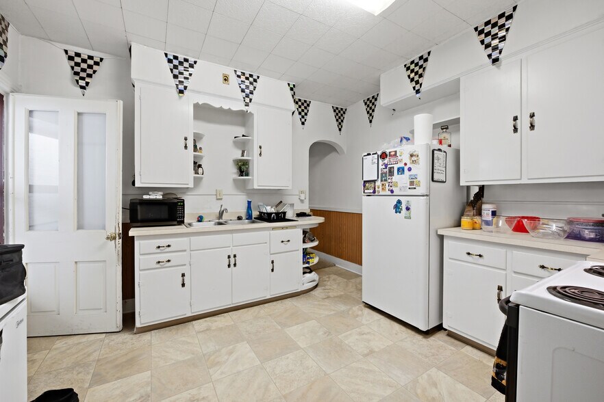 More Photos Of , Kutztown Unknown For Sale