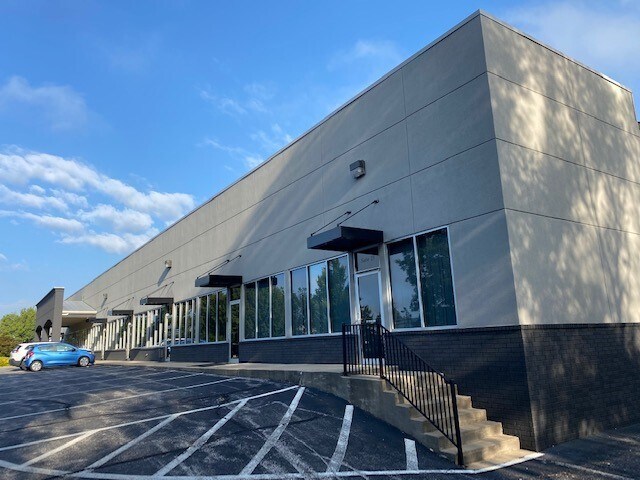 Primary Photo Of 2709 SE Otis Corley Dr, Bentonville Flex For Sale