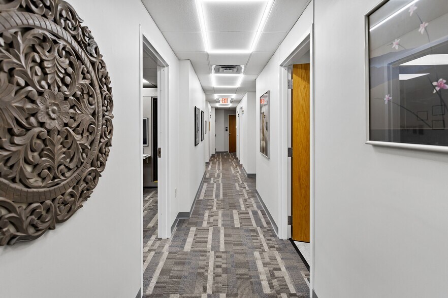 More Photos Of 21 Industrial Blvd, Paoli Medical For Lease