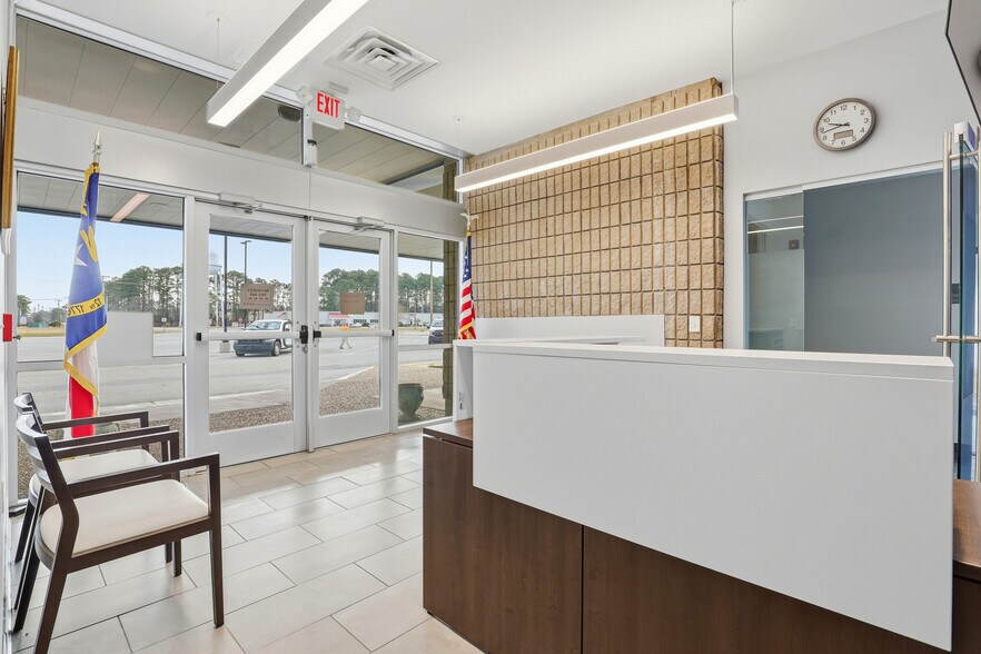 More Photos Of 2780 Jetport Rd, Kinston Office For Lease