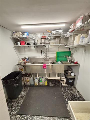 More Photos Of 44 US Route 4, Bridgewater Corners Freestanding For Sale