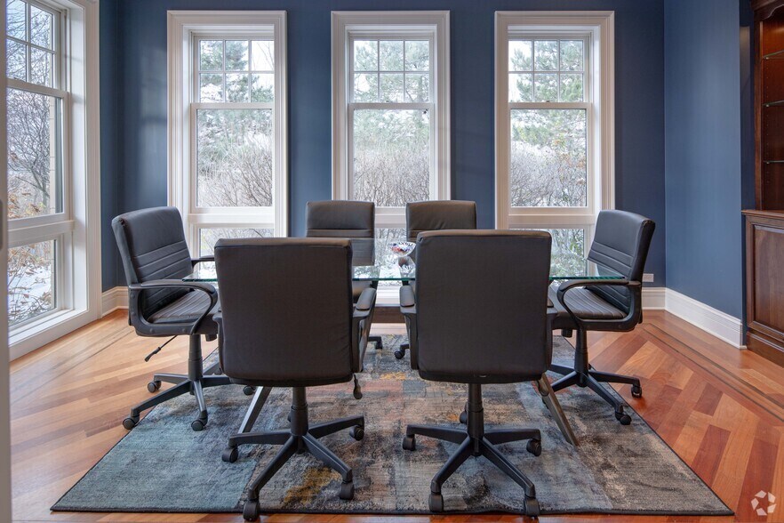 More Photos Of 1232-1280 American Way, Libertyville Medical For Lease