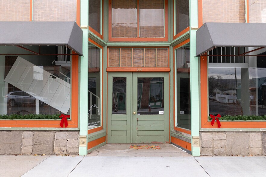 More Photos Of 306 S Main, Union Storefront Retail Residential For Sale