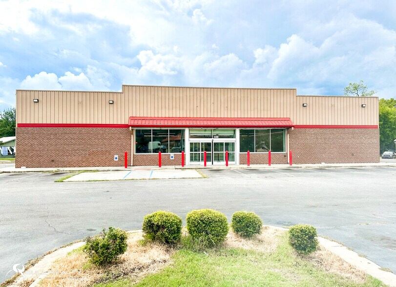 More Photos Of 4300 Vanderbilt Rd, Birmingham Freestanding For Sale