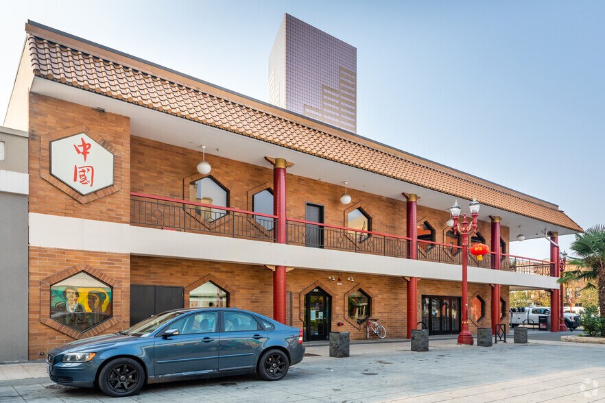 More Photos Of 140 NW 4th Ave, Portland Storefront Retail Office For Lease