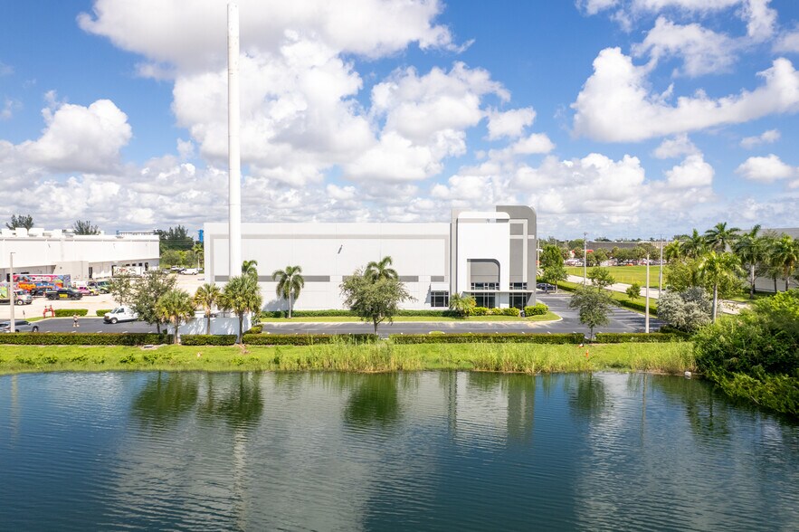 Primary Photo Of 3400 SW 20th St, Pembroke Park Warehouse For Lease