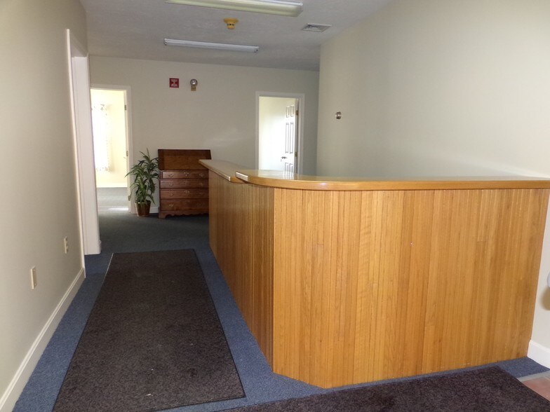 More Photos Of 401 Gilford Ave, Gilford Medical For Sale