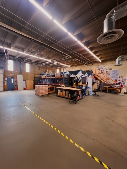 More Photos Of 3795 E 38th Ave, Denver Warehouse For Lease