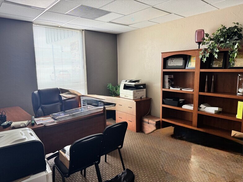 More Photos Of 7301 N Broadway Ext, Oklahoma City Office For Lease
