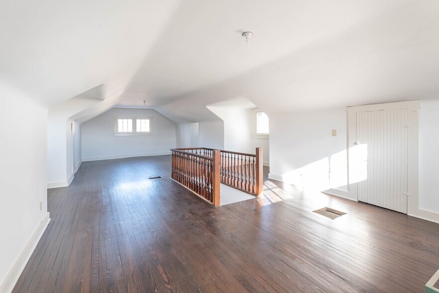 More Photos Of 179 E Main St, Plain City Loft Creative Space For Lease