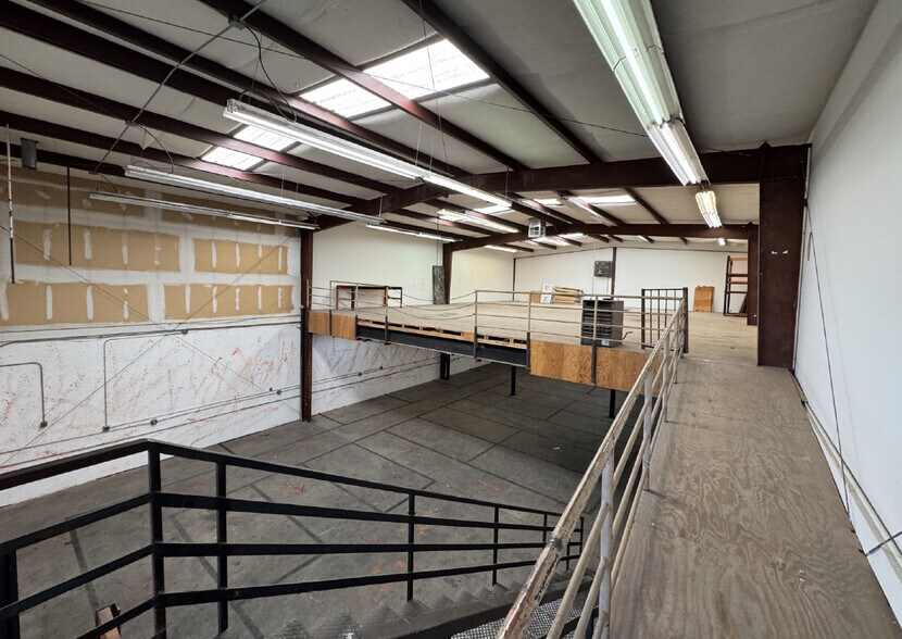 More Photos Of 3900 2nd St NW, Albuquerque Freestanding For Sale