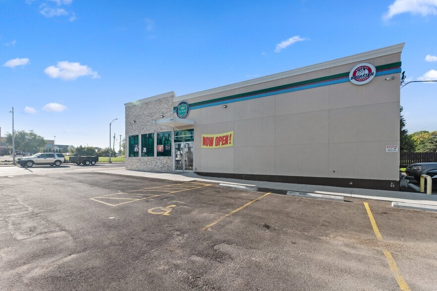 More Photos Of 3610 Page Blvd, Saint Louis Fast Food For Lease