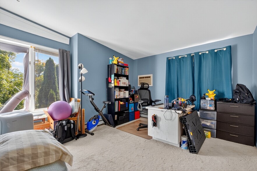 More Photos Of 2 Renee Gate St, Cortlandt Manor Office For Sale