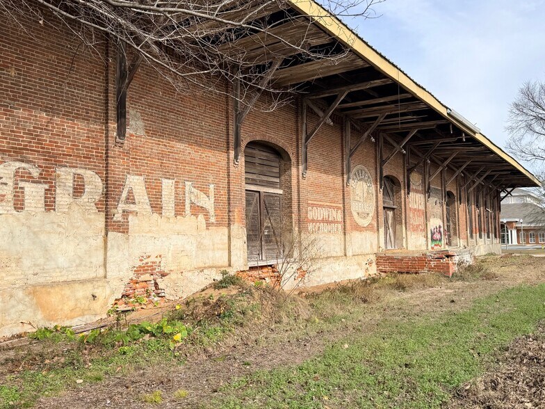 More Photos Of 300 S Randolph Ave, Eufaula Industrial For Sale